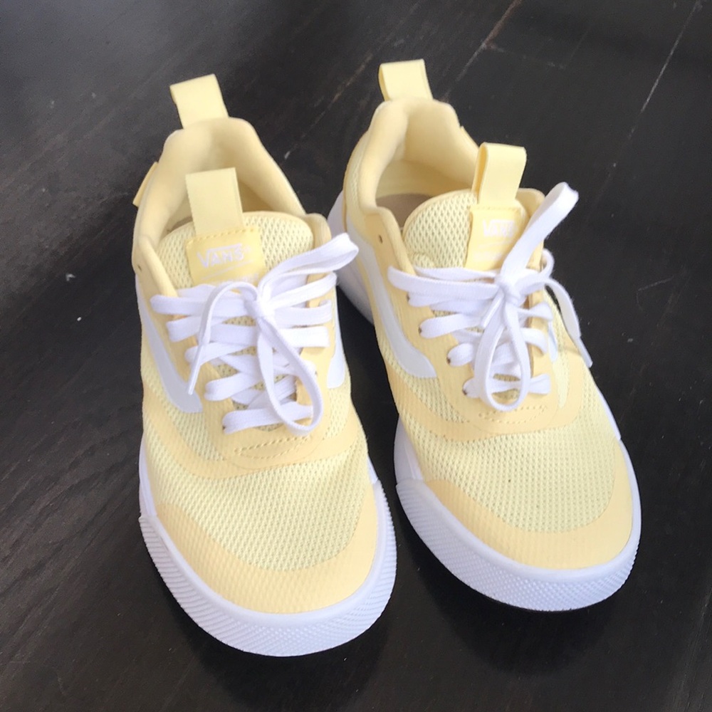 Vans yellow tennis shoes ultra Cush lite